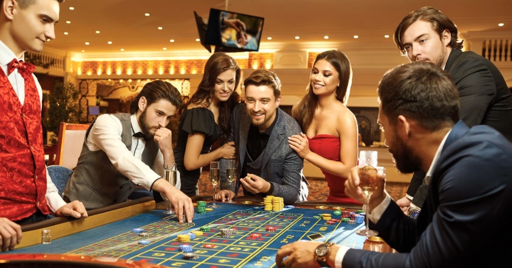 The Dangers of Online Gambling: Moral and Social Impacts That Must Be Watched